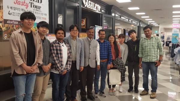 Prof. H. M. Pathan visited ER3 lab. Welcome 대표이미지