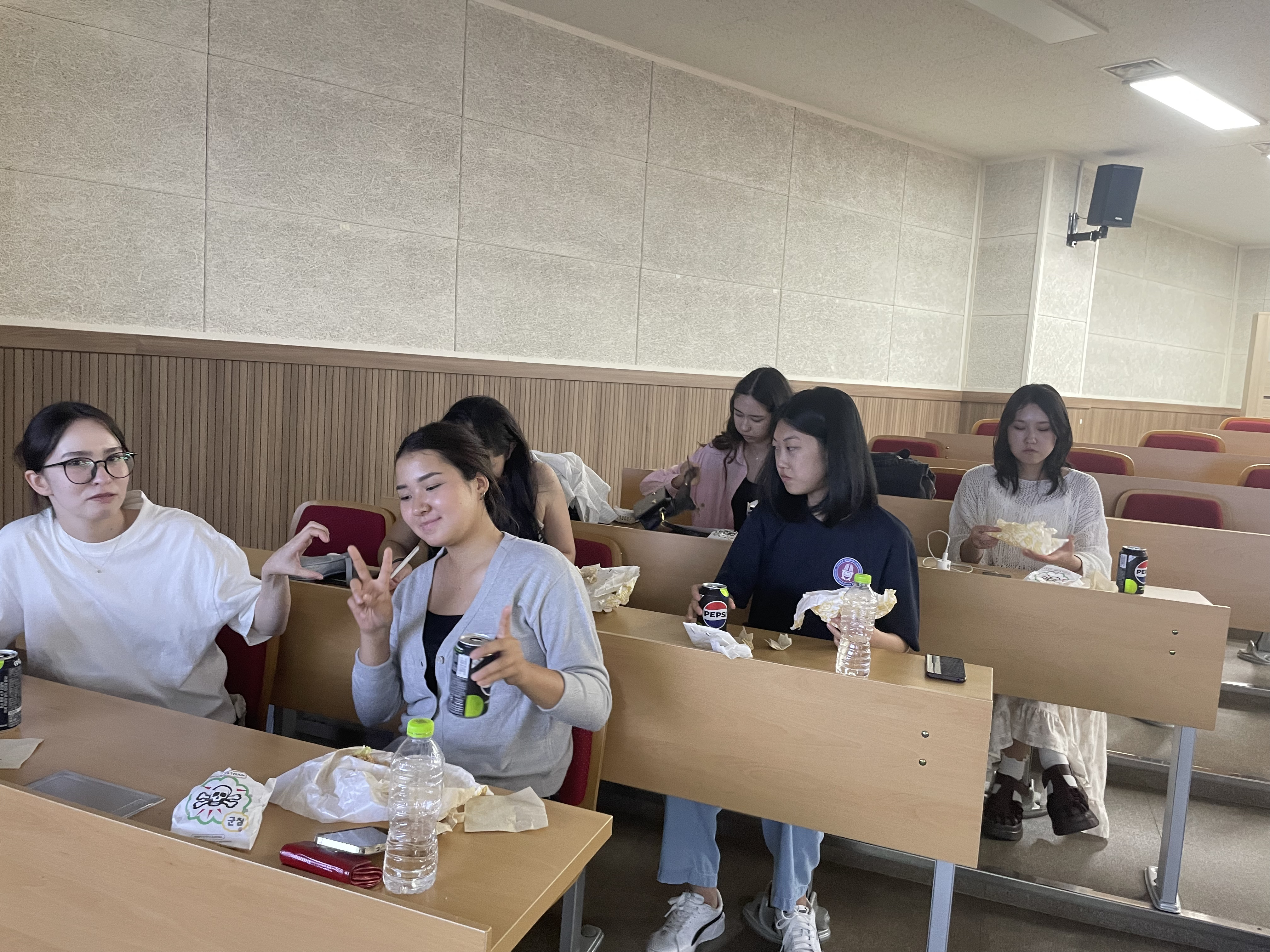 [행사] 2026학년도 1학기 K-엔터테인먼트학과 종강파티 현장 2번째 첨부파일 이미지