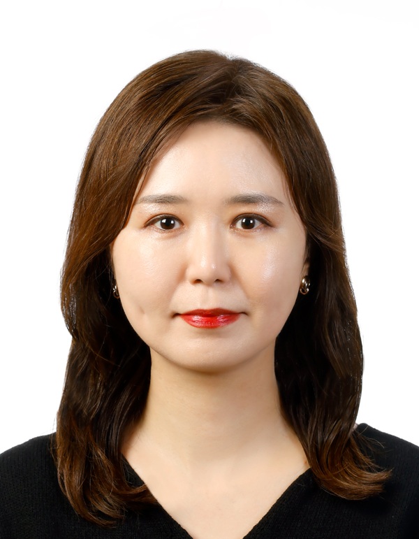 SONG Jung Eun 송정은 사진