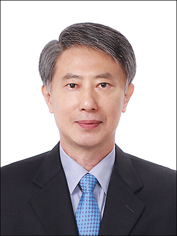 홍용 사진