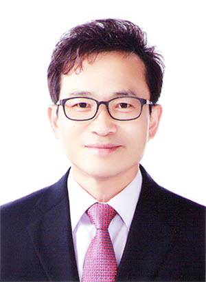 유 동 진 (柳 東 辰) 사진