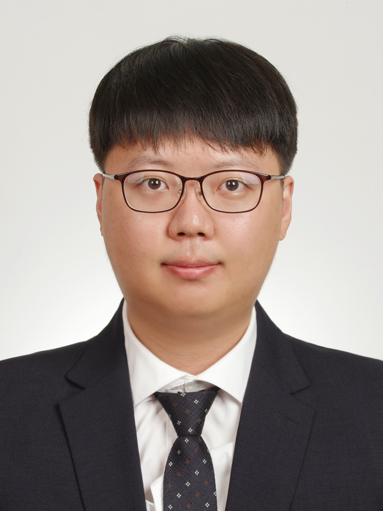 Prof. Woo-Hyun Jo 사진