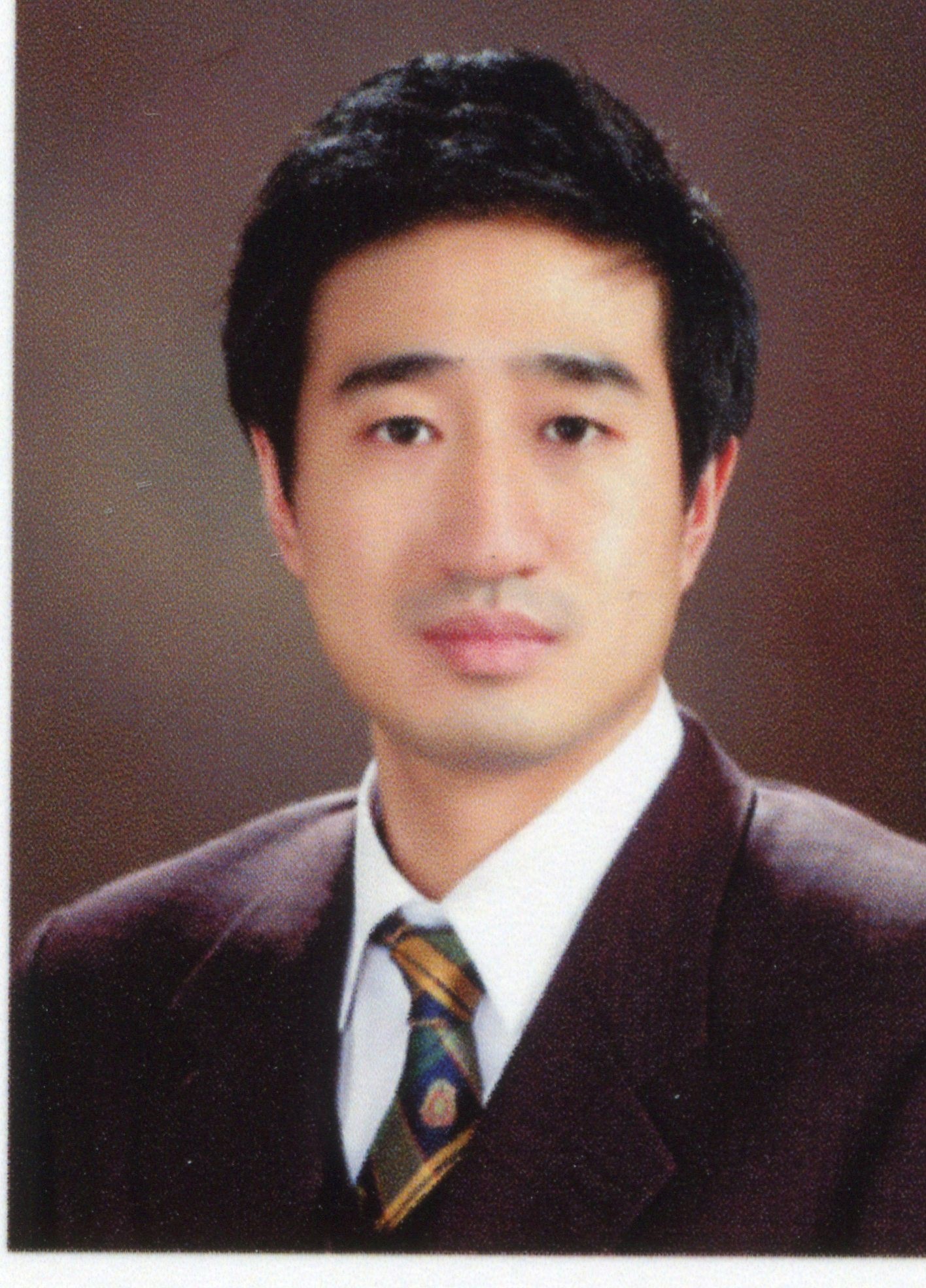 Dr. Woong-Ki Choi (최웅기) 사진