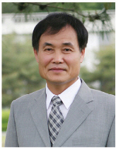 Prof. Yul-Jin Park 사진
