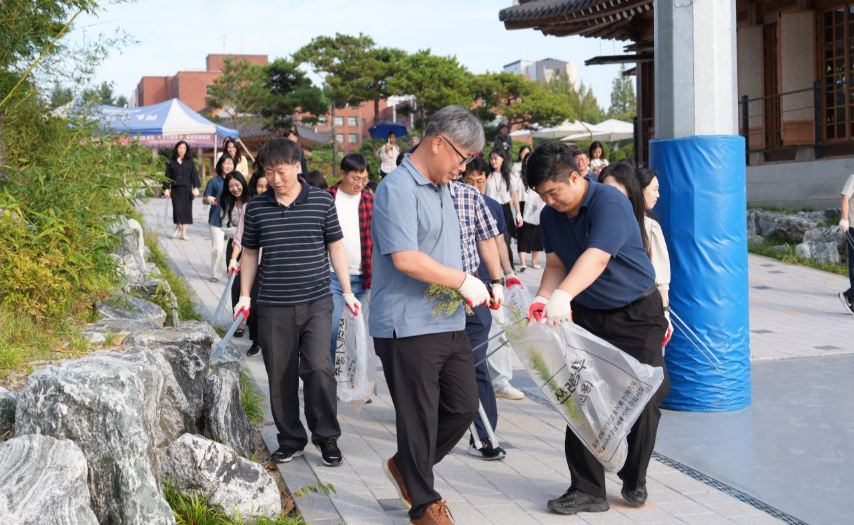 [2025. 10. 01.] 2025 전북대학교 직원 봉사활동 (2) 1번째 첨부파일 이미지