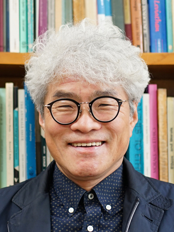 Choi, Yong-chul Photo
