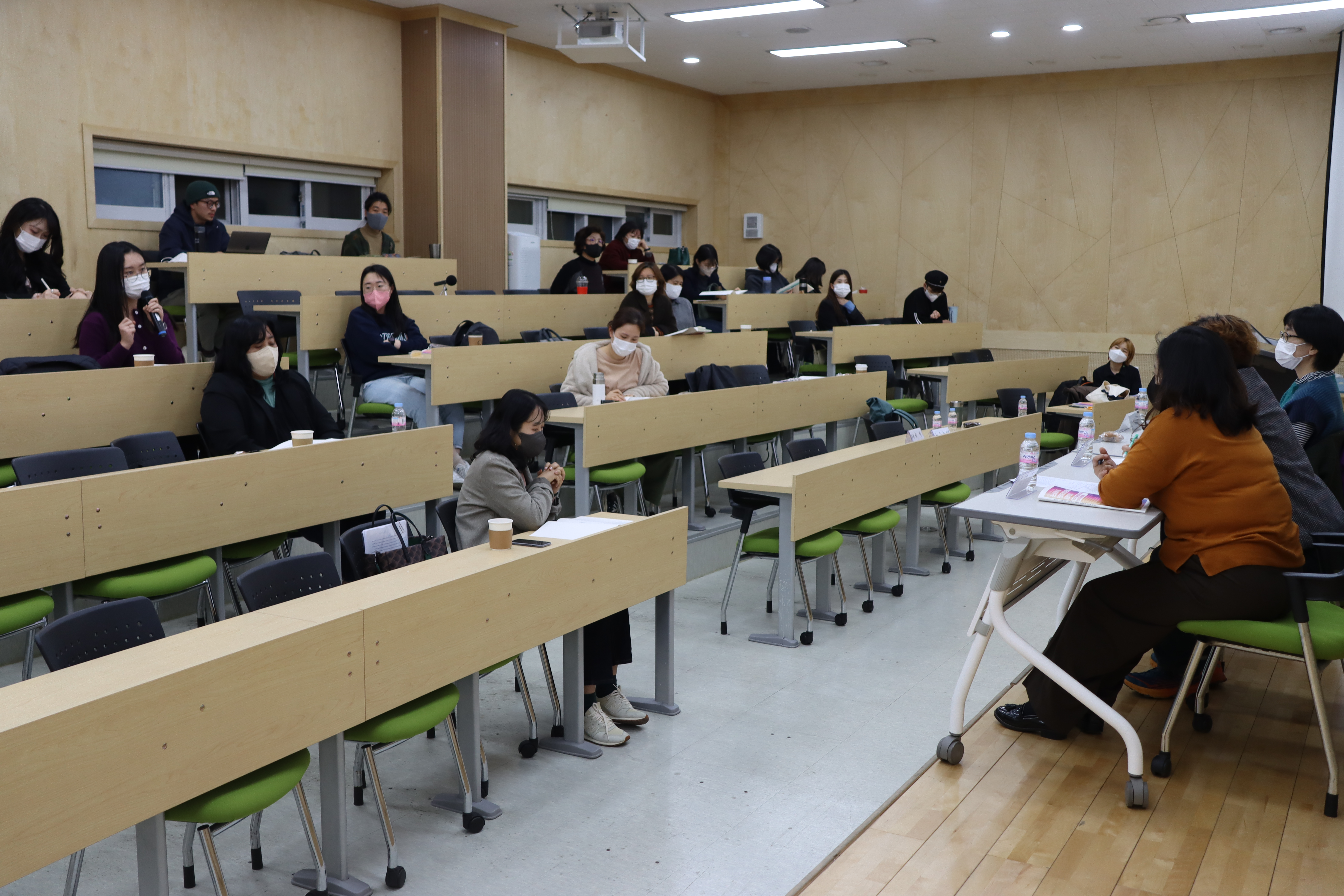 2022 정기학술포럼 "포스트-미투시대 전라북도 성평등 문화예술 생태계 만들기" 행사사진 4번째 첨부파일 이미지