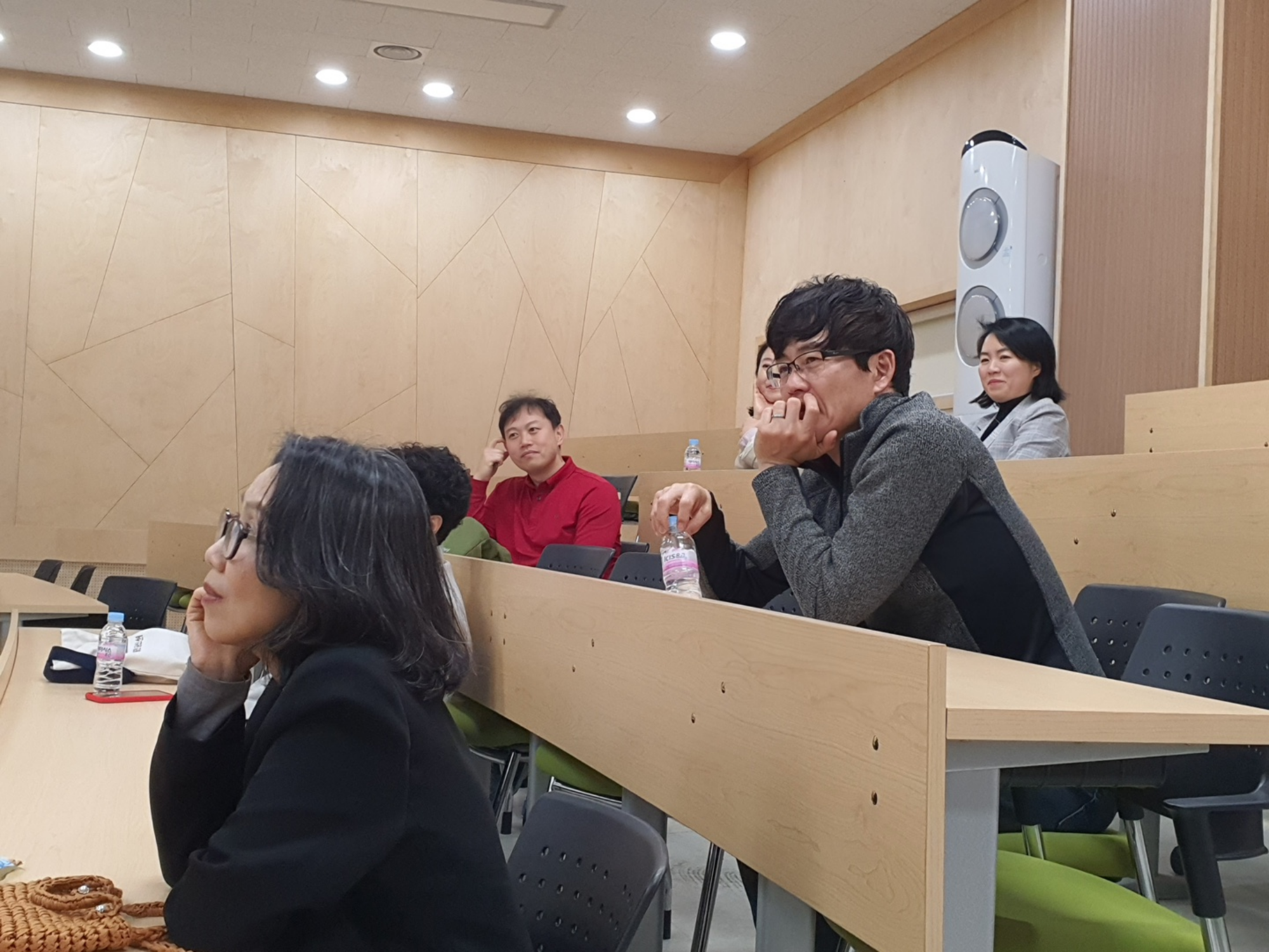 김혜경 교수님 퇴임 축하 기념 젠더토크 행사사진 2번째 첨부파일 이미지