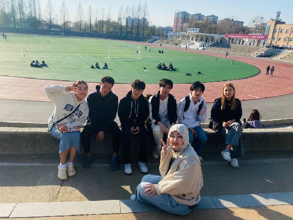즐거운 학교 생활 대표이미지