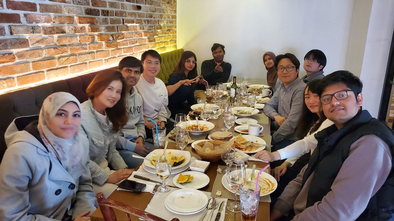 Dr. Barkha Farewell Lunch 대표이미지