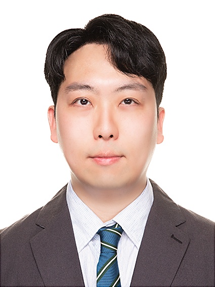 백운혁 사진