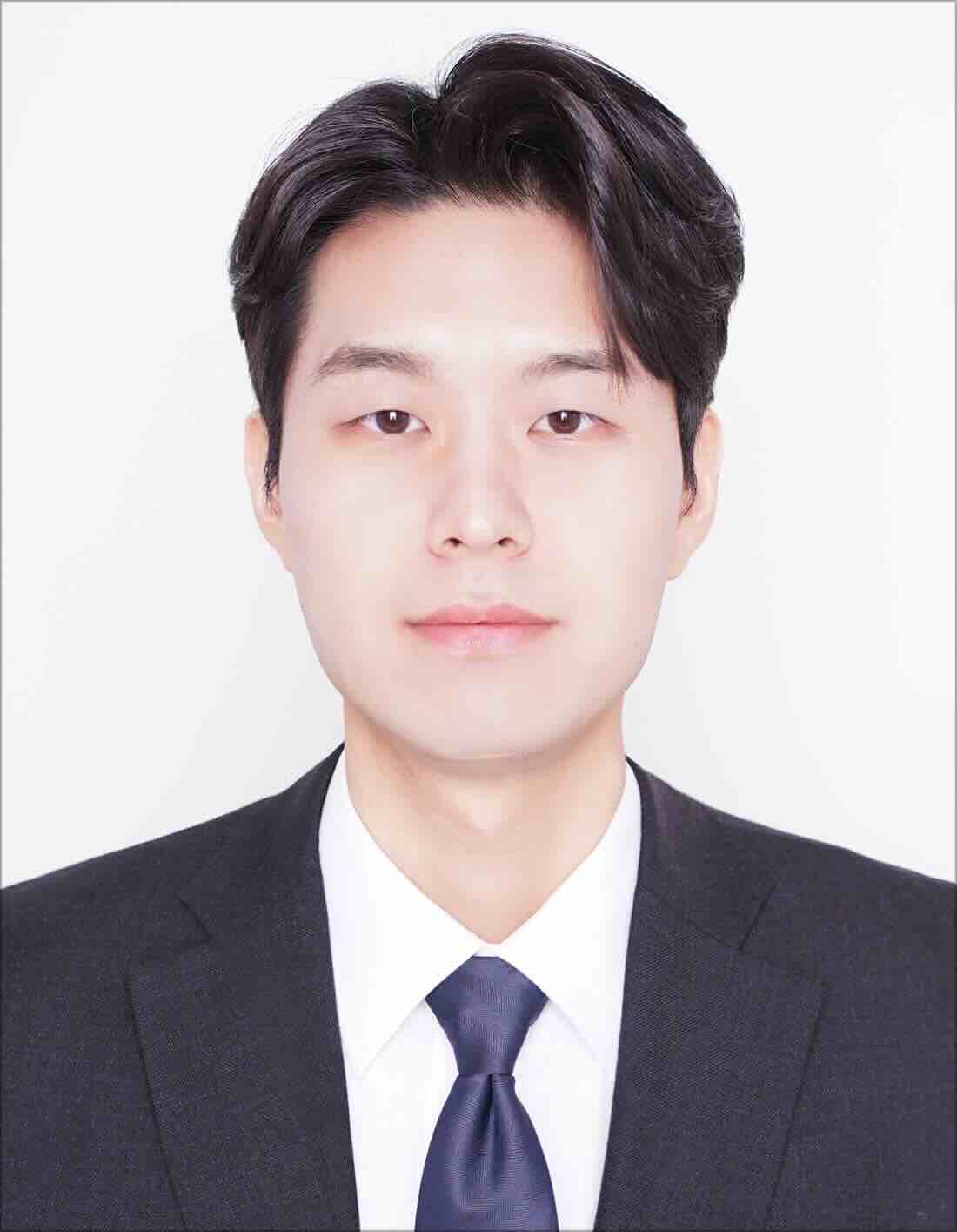 심현만 사진